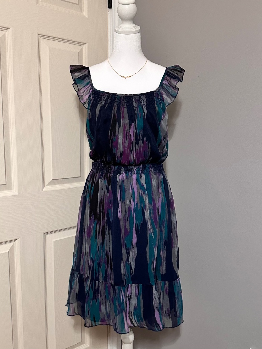Old Navy Vintage Elegant  Festive Classy Black Purple and Navy Abstract Dress